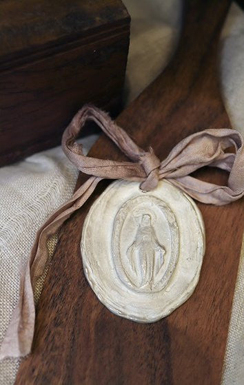 Virgen Milagrosa Carrito - Plata