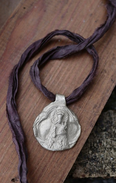 Virgen de los Desamparados Colgante plata