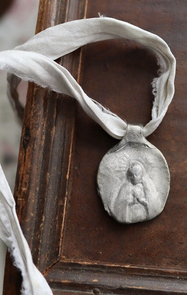 Virgen de la Paloma Colgante - Plata