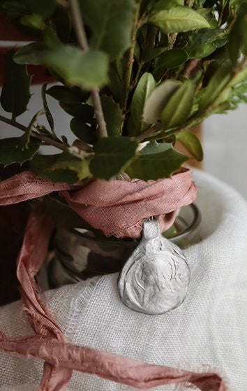 Virgen de Lourdes Ramo - Plata