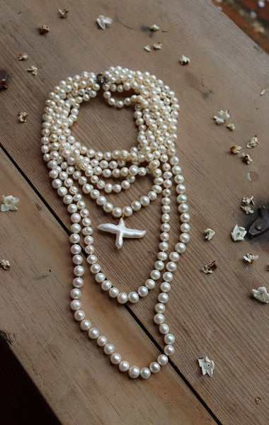 Cascading pearl necklace