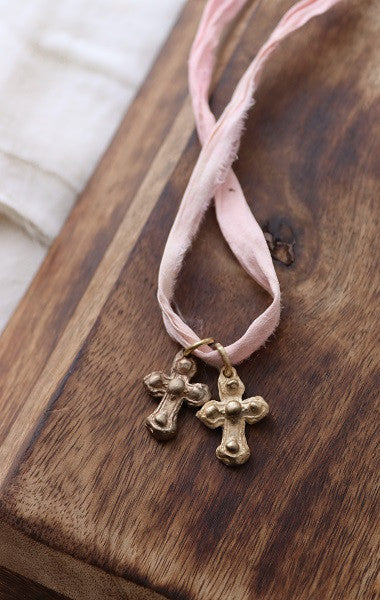 Baroque Pendant Cross - Gold-plated brass