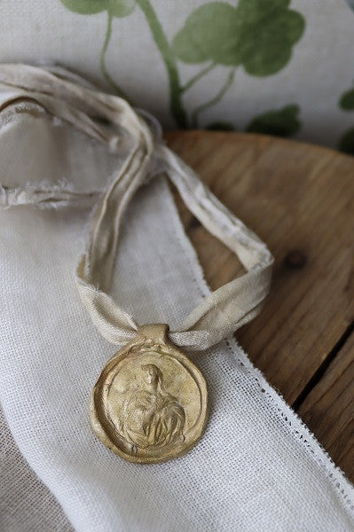 Medalla colgante latón tamaño M
