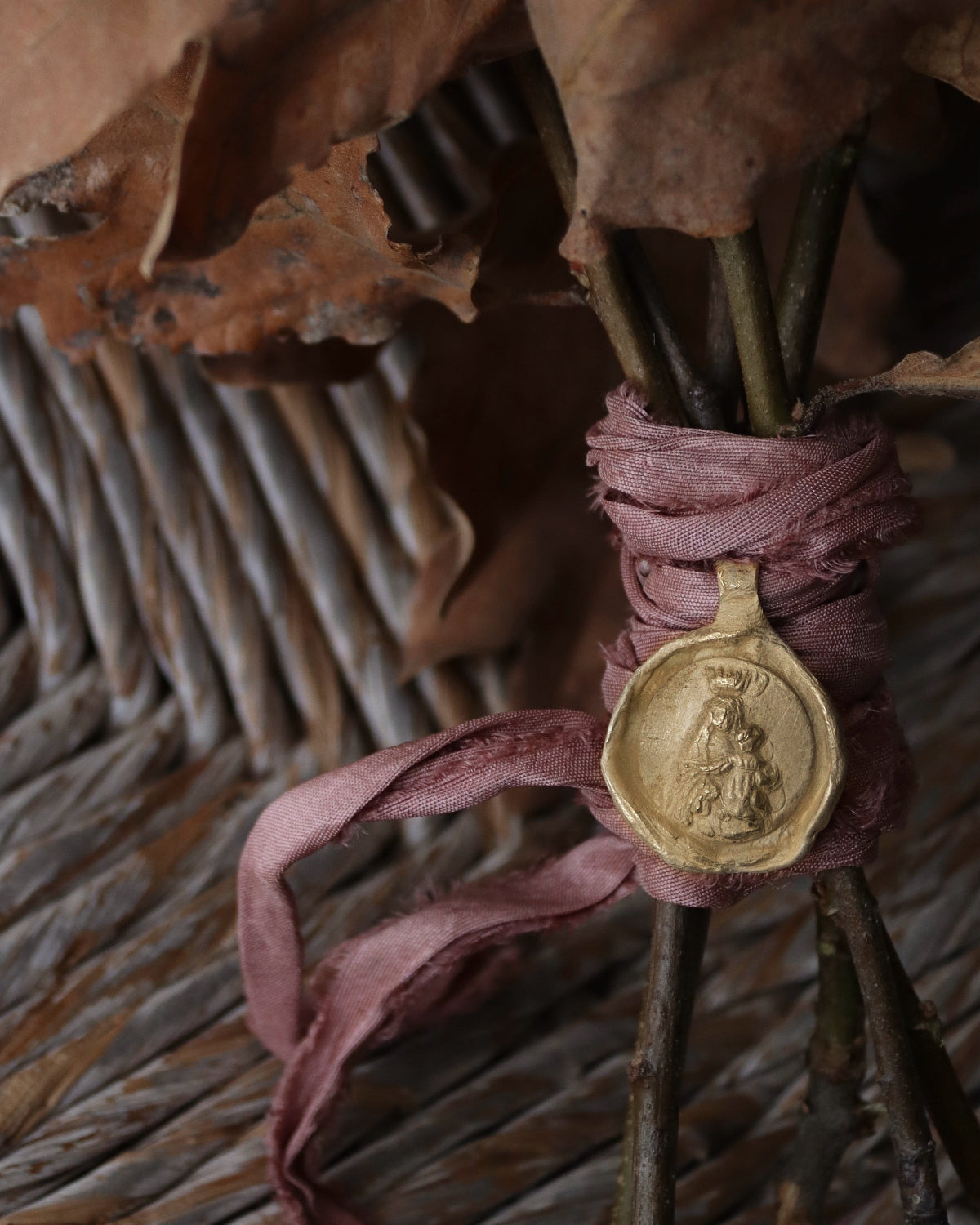 Our Lady of Joy Bouquet - Gilded brass