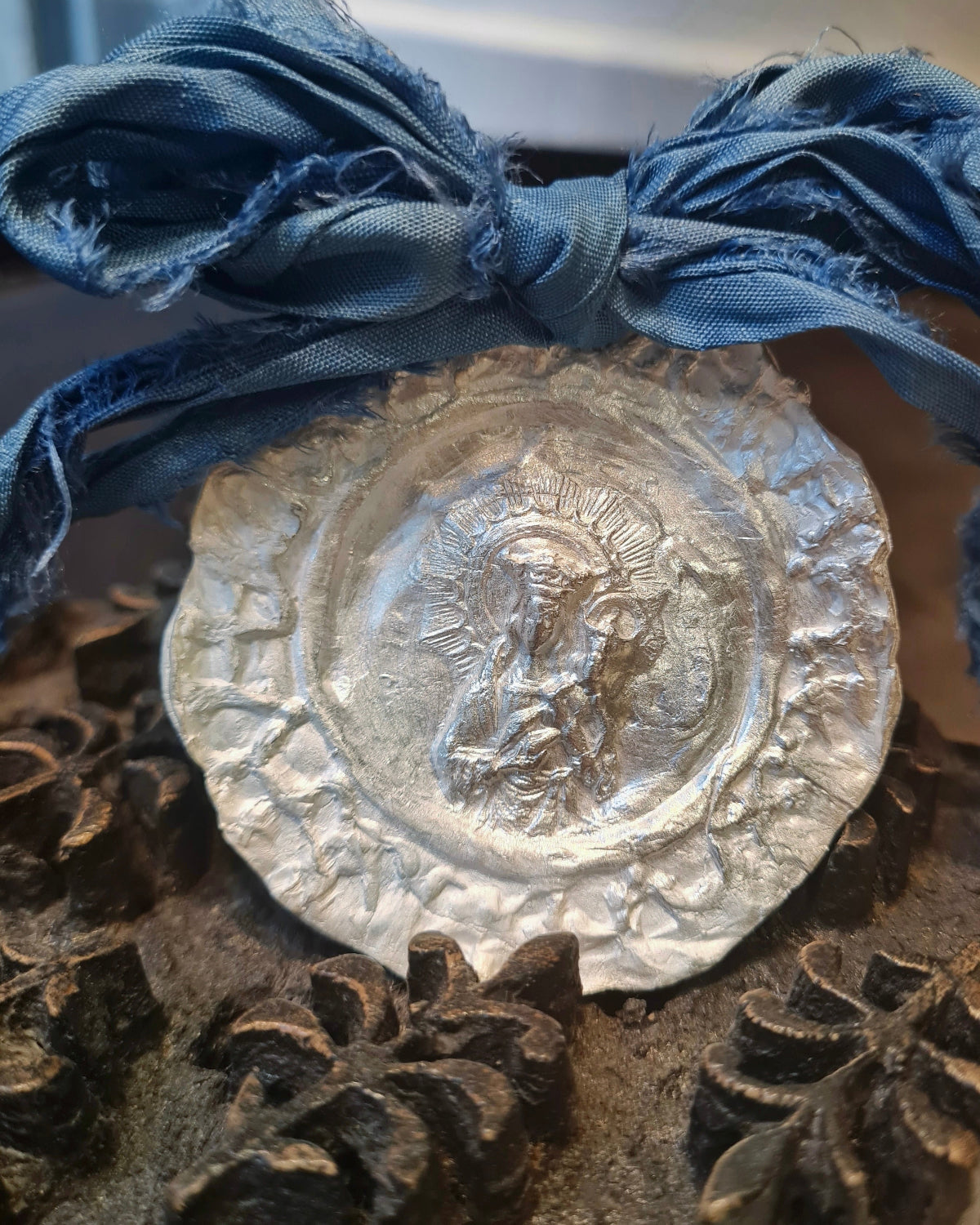 Virgen de la Almudena Cuna - Plata