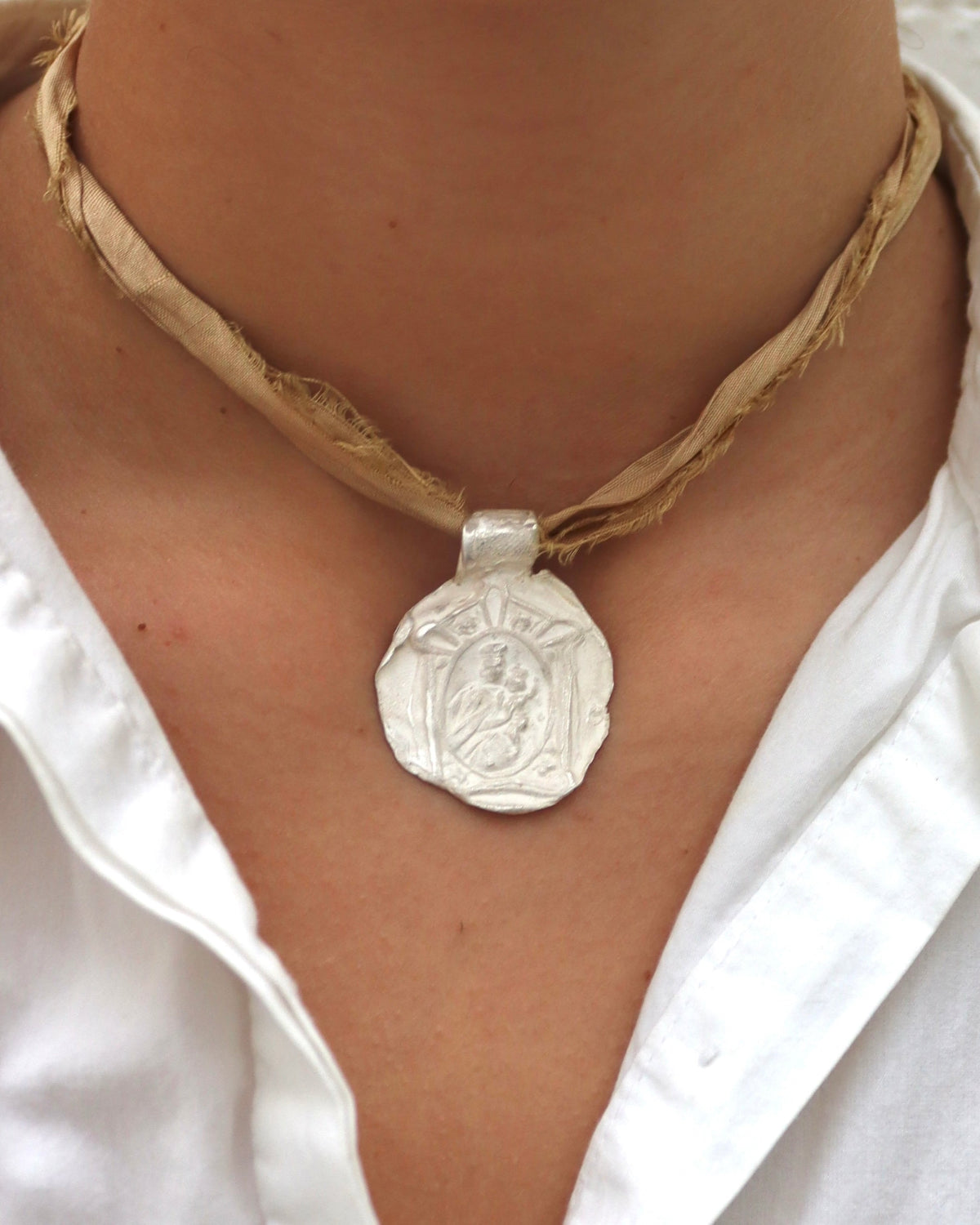 Virgen del Carmen Colgante - Plata