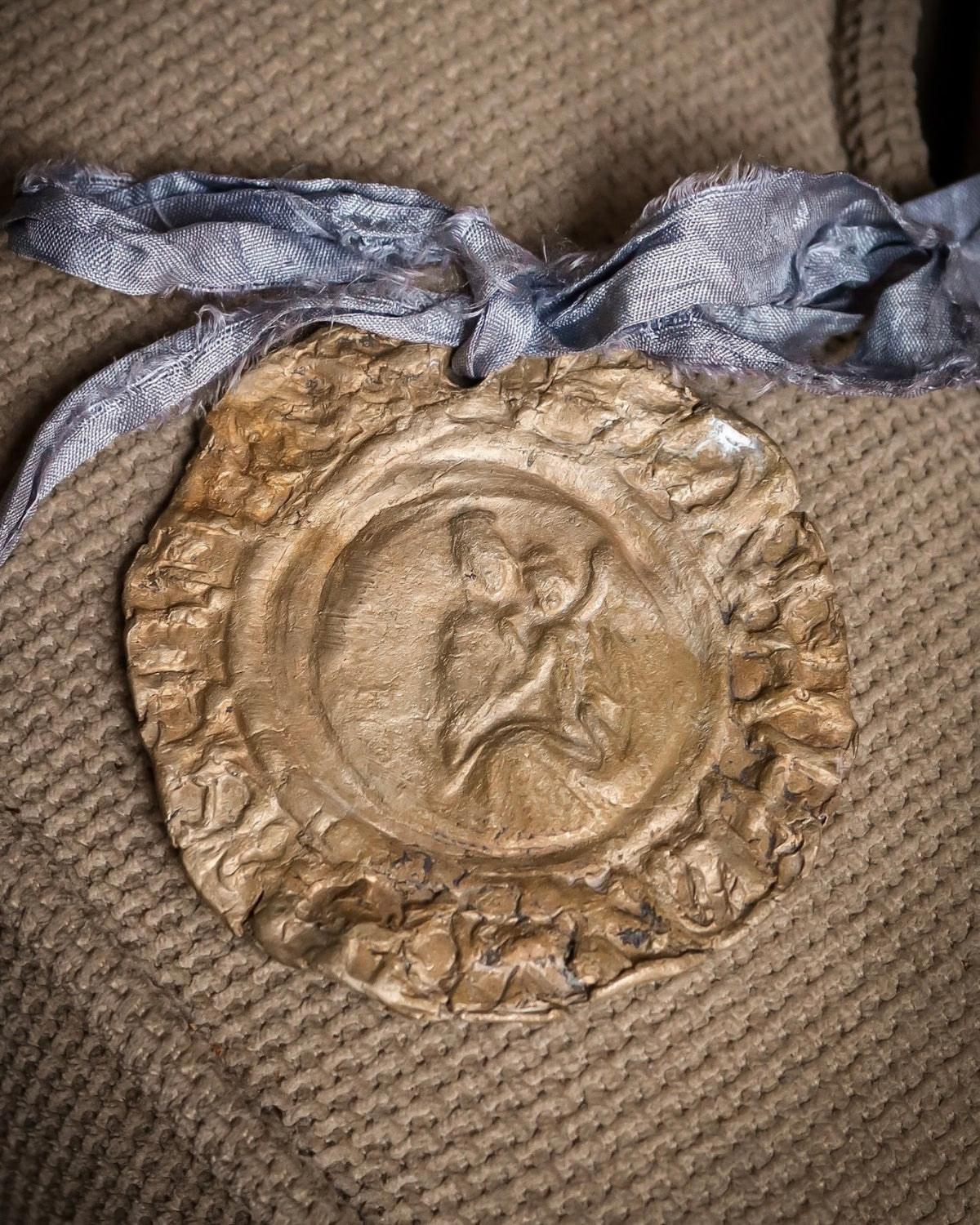 Virgen del Carmen Cuna - Latón dorado