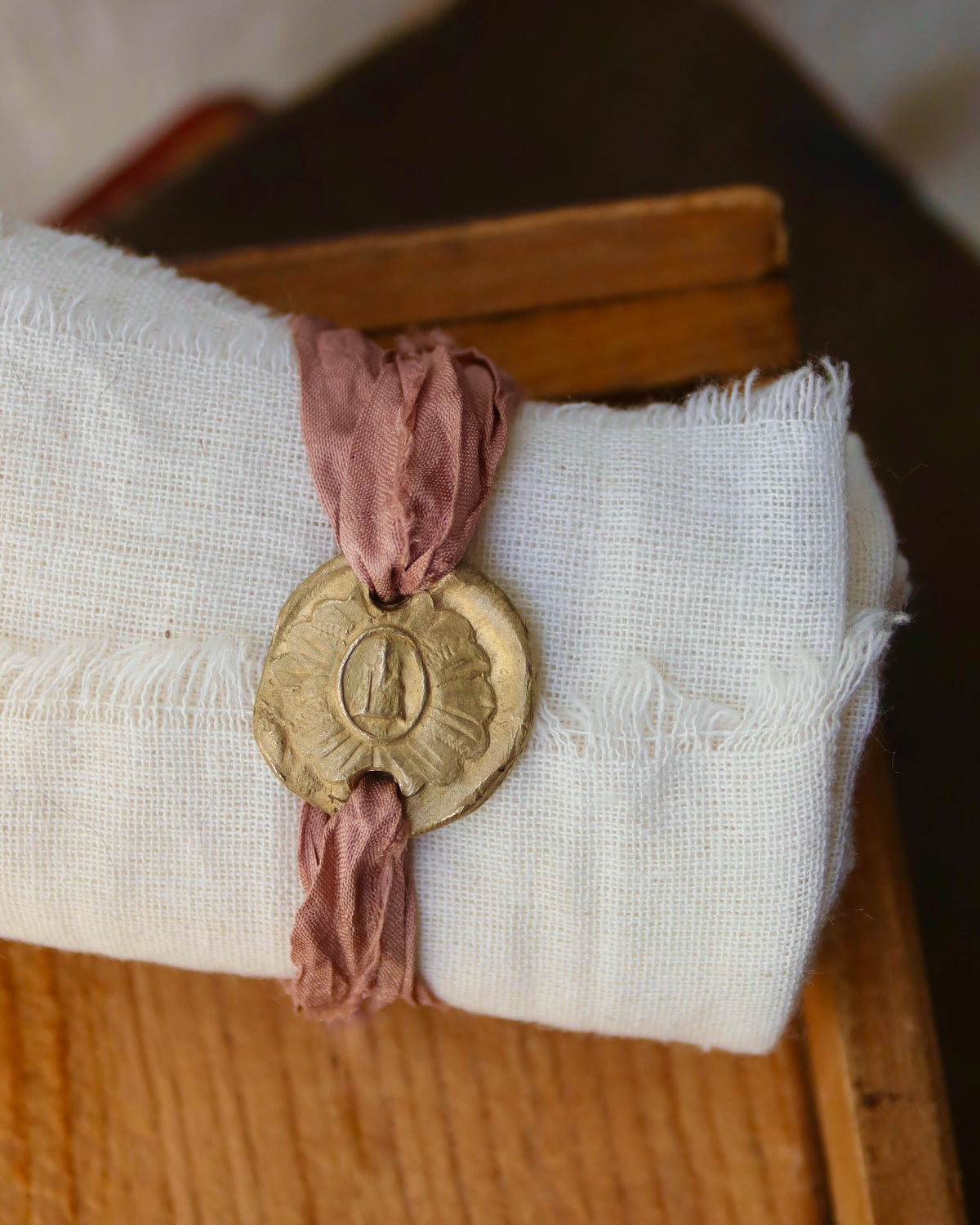 Santa Cristina Pulsera - Latón dorado