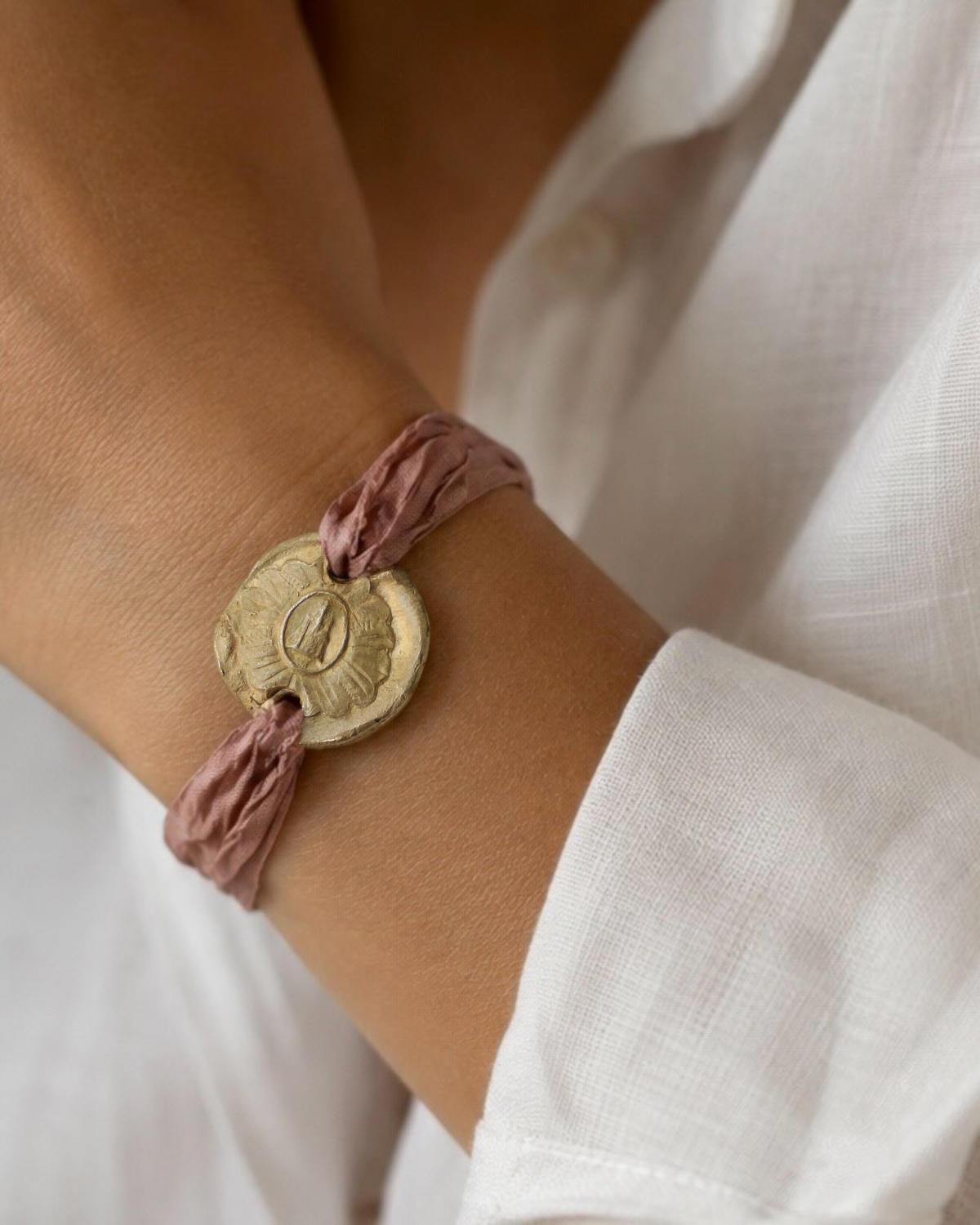Santa Cristina Pulsera - Latón dorado
