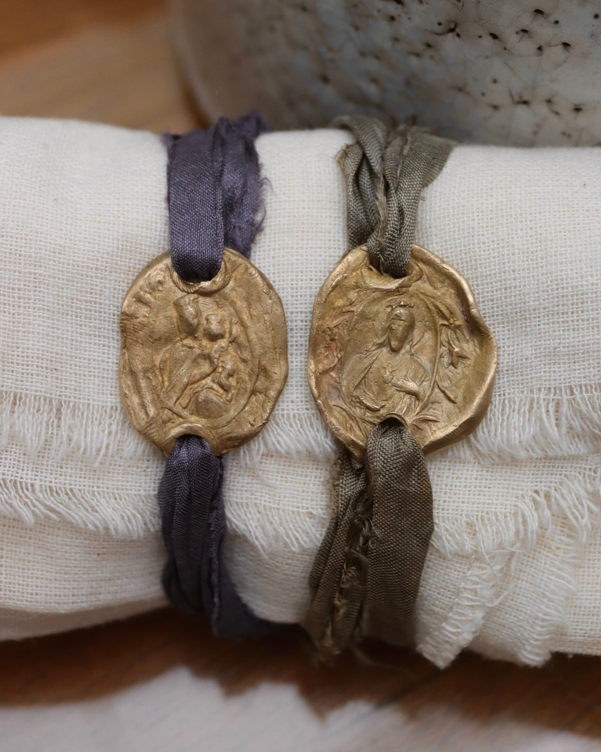 Escapulario del Carmen y el Sagrado Corazón Pulsera - Latón dorado