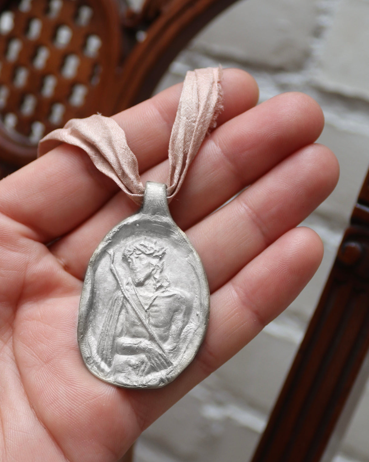 Cristo de los Estudiantes Colgante - Plata