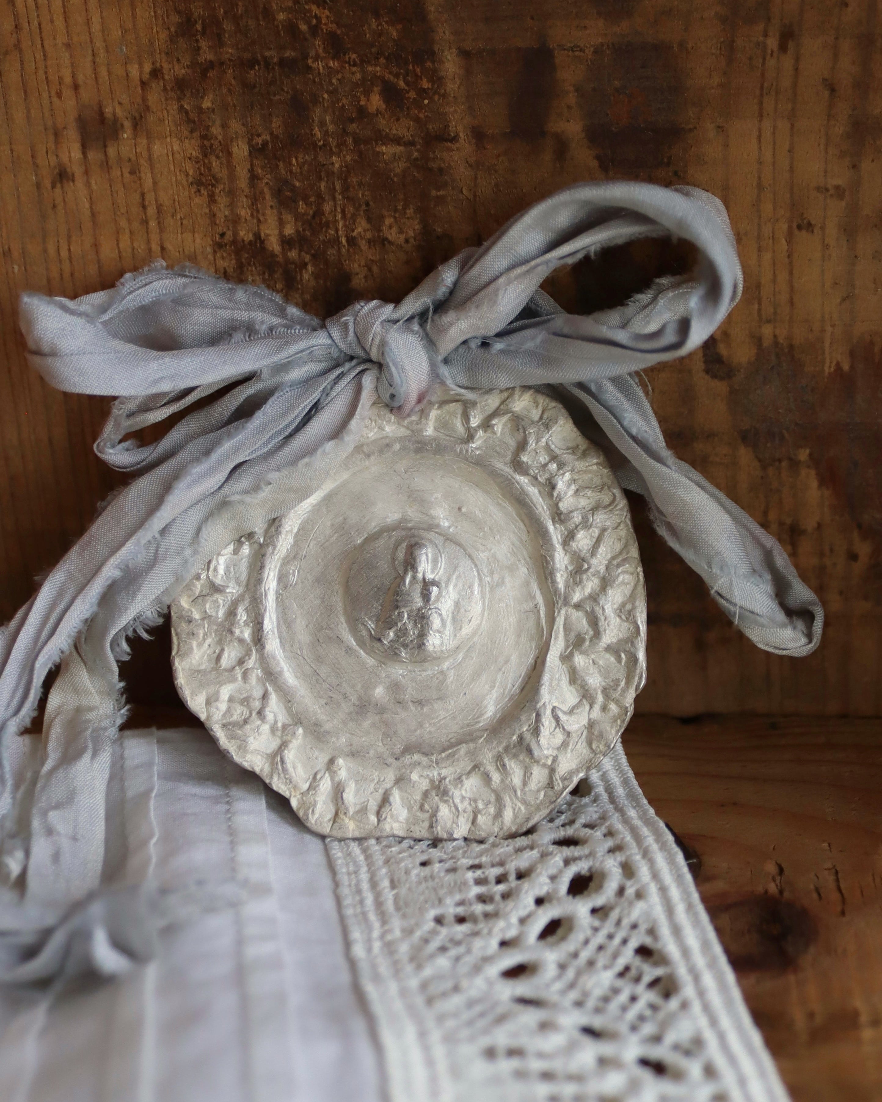 Virgin of Mercy Cradle - Silver