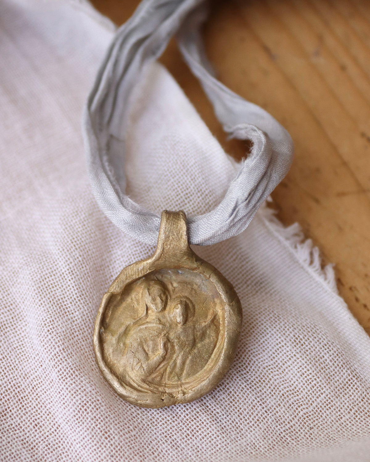 Saint Anne Pendant - Gold plated brass