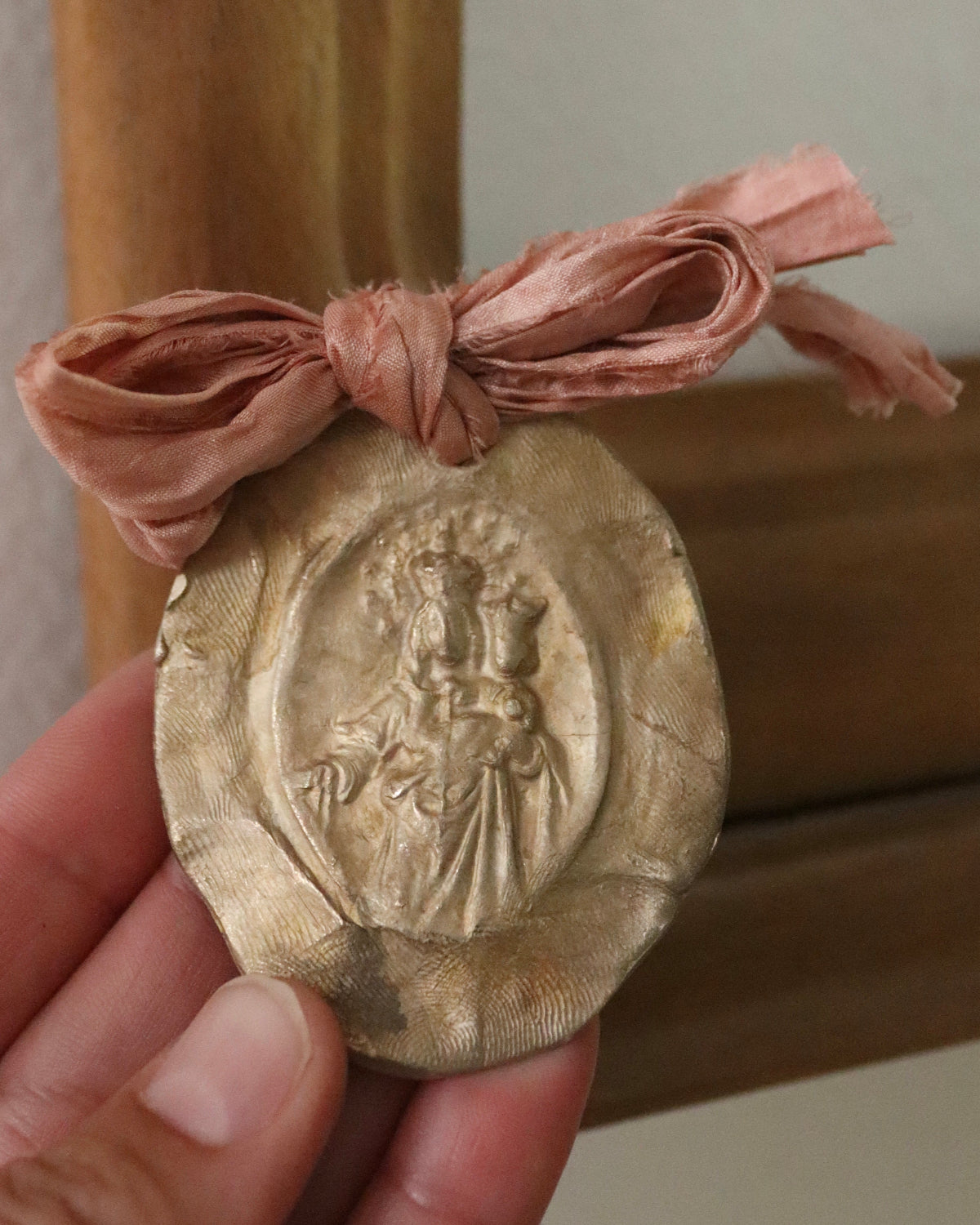 Virgen del Rosario Carrito - Latón dorado