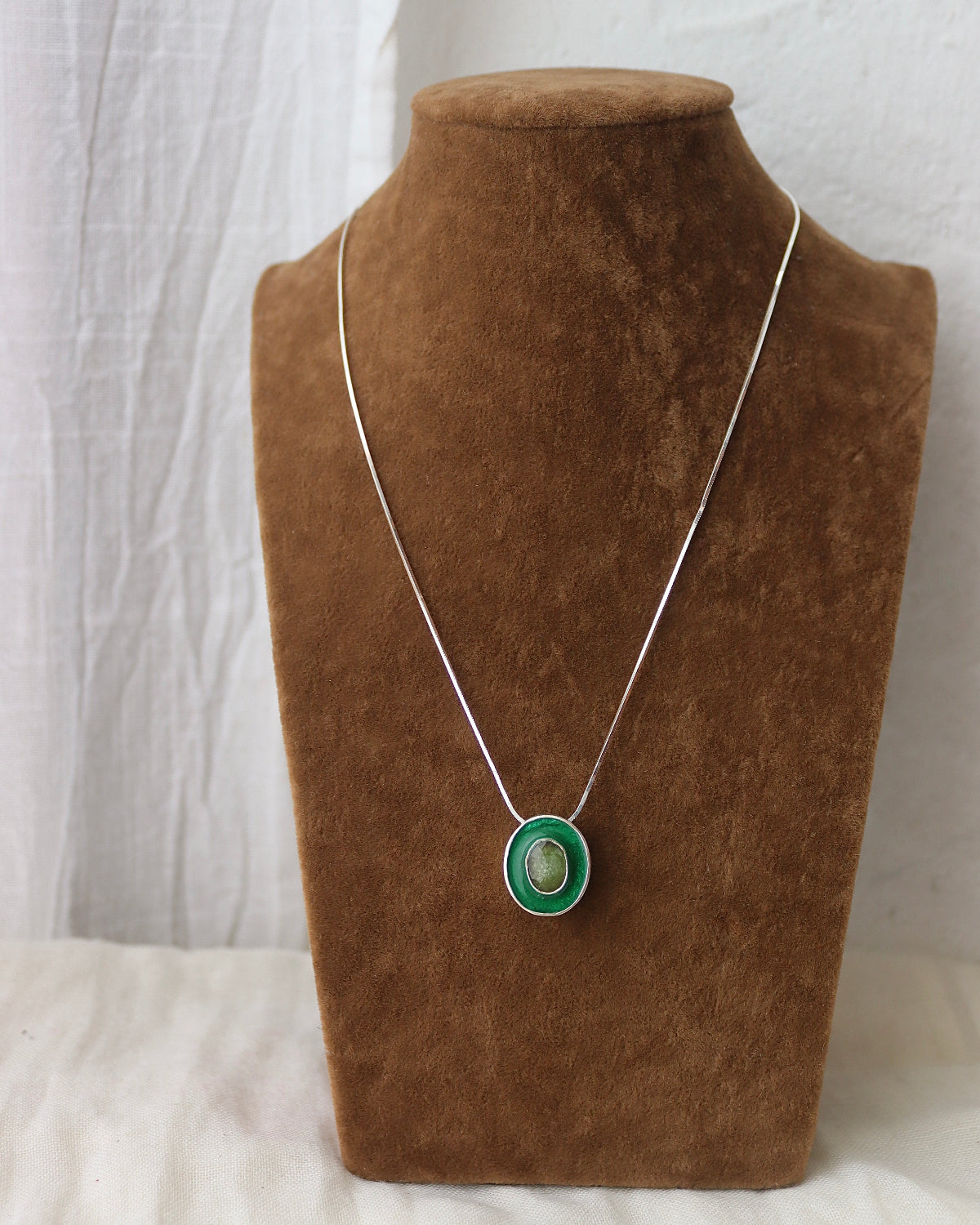 Colgante Verdelita con esmalte verde- Pieza única