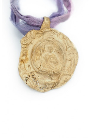 Medalla rústica de San Judas Tadeo en latón. Hecha artesanalmente en España por Sandra Bellew.