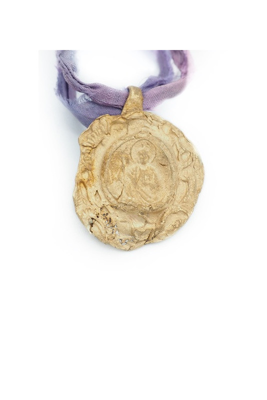 Medalla rústica de San Judas Tadeo en latón. Hecha artesanalmente en España por Sandra Bellew.