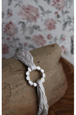 Aro de diamantes y plata