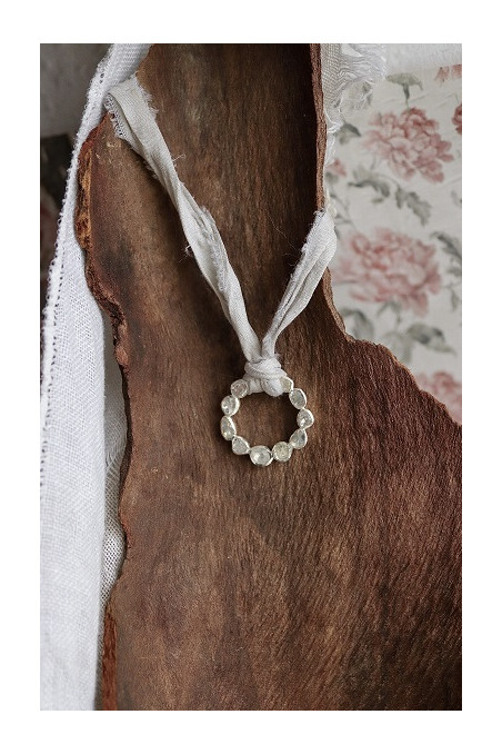 Aro de diamantes y plata