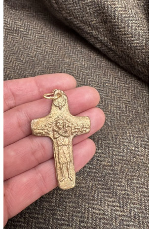 Cruz del Papa Francisco...