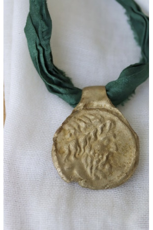 Moneda Griega Colgante