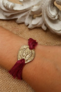 Pulsera Virgen del Pilar en latón. Hecha artesanalmente por Sandra Bellew