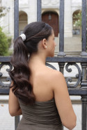 Cadena de perlas para el pelo. Hecha por Sandra Bellew.