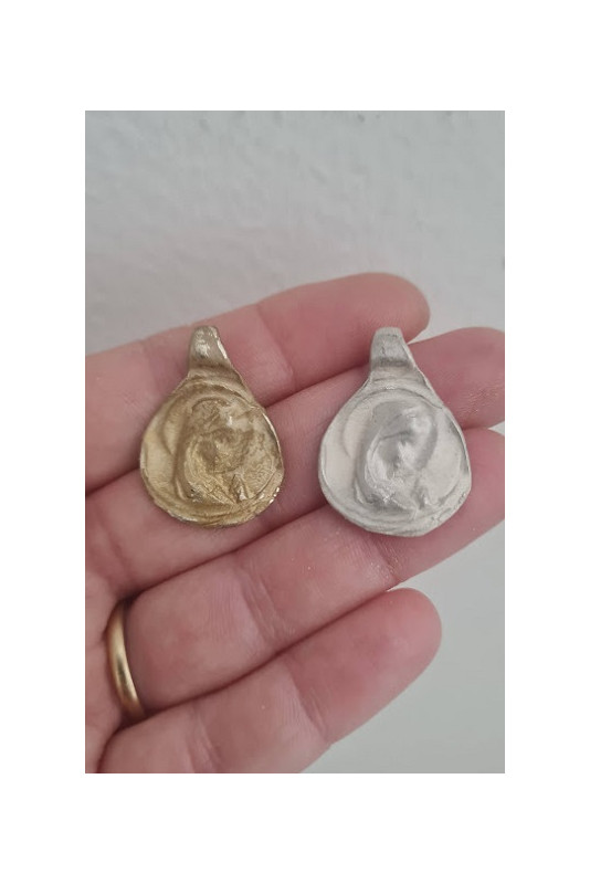 Medallas colgante V Niña plata y latón tamaño S