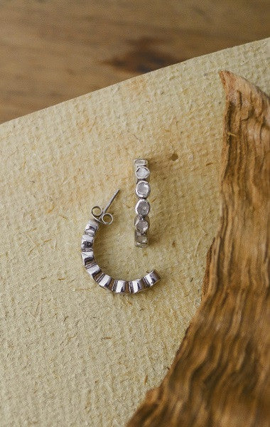 Pendientes But grandes de diamantes y plata
