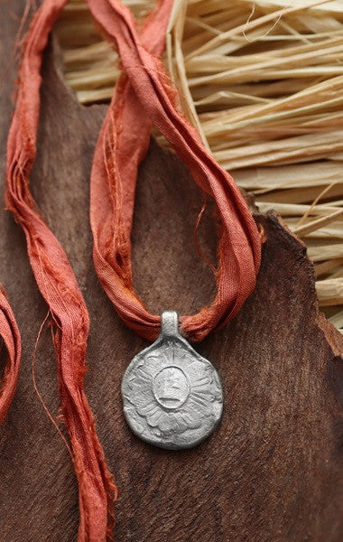 Virgen de la Fuensanta Colgante - Plata