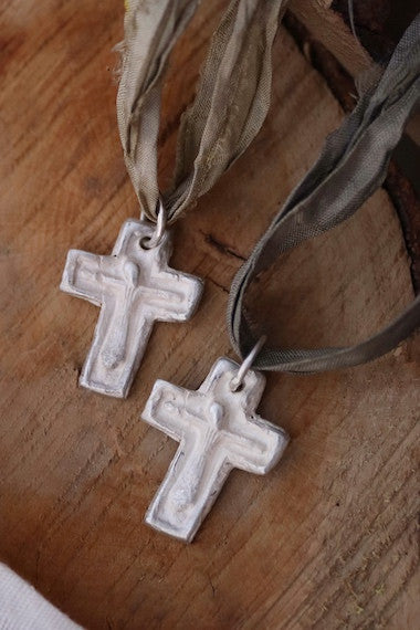 Cruz sencilla Colgante - Plata