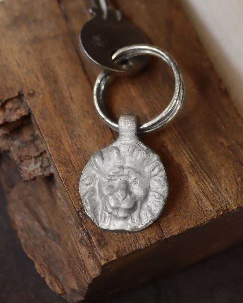 León Llavero - Plata