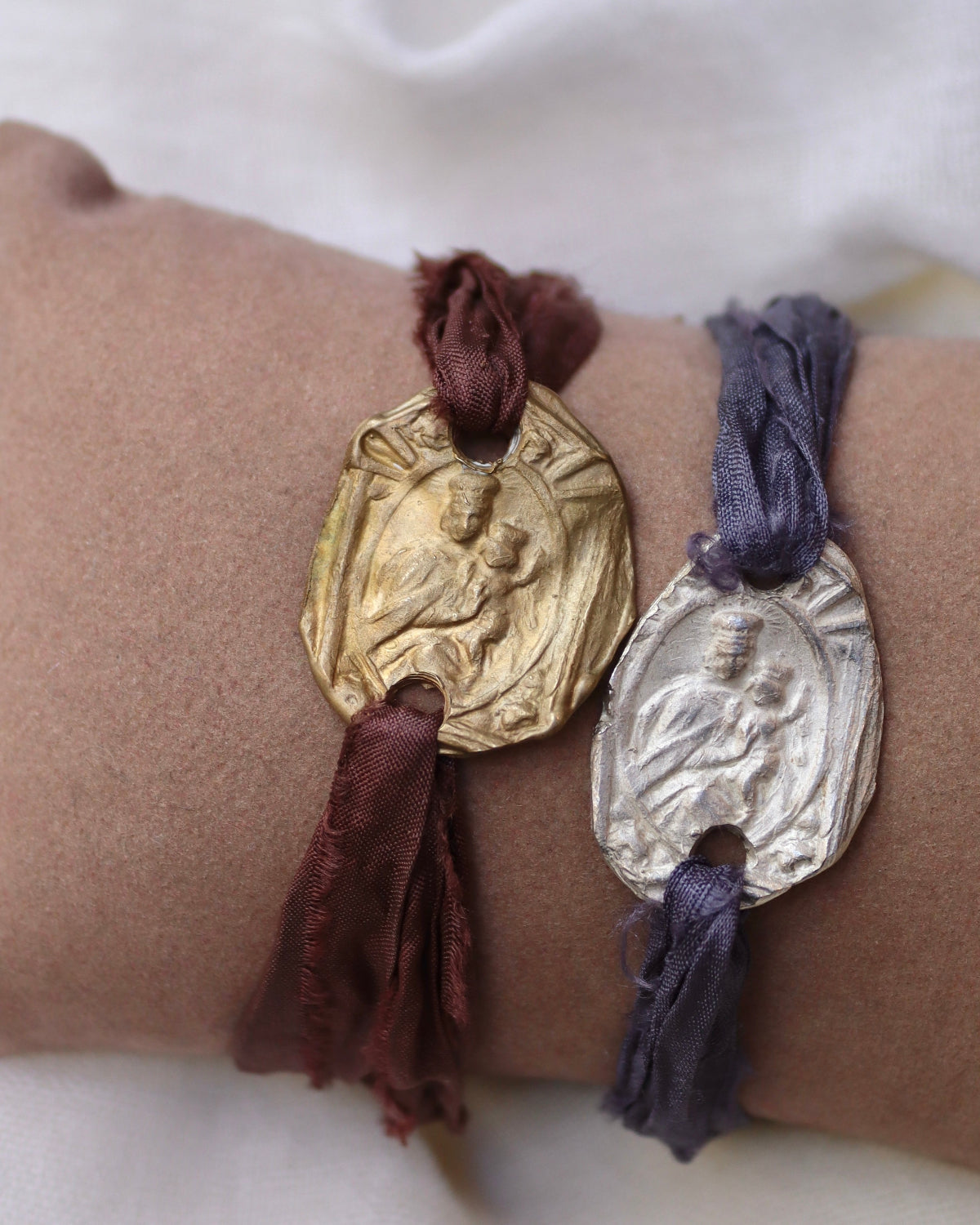 Virgin of Carmen Bracelet - Gold plated brass