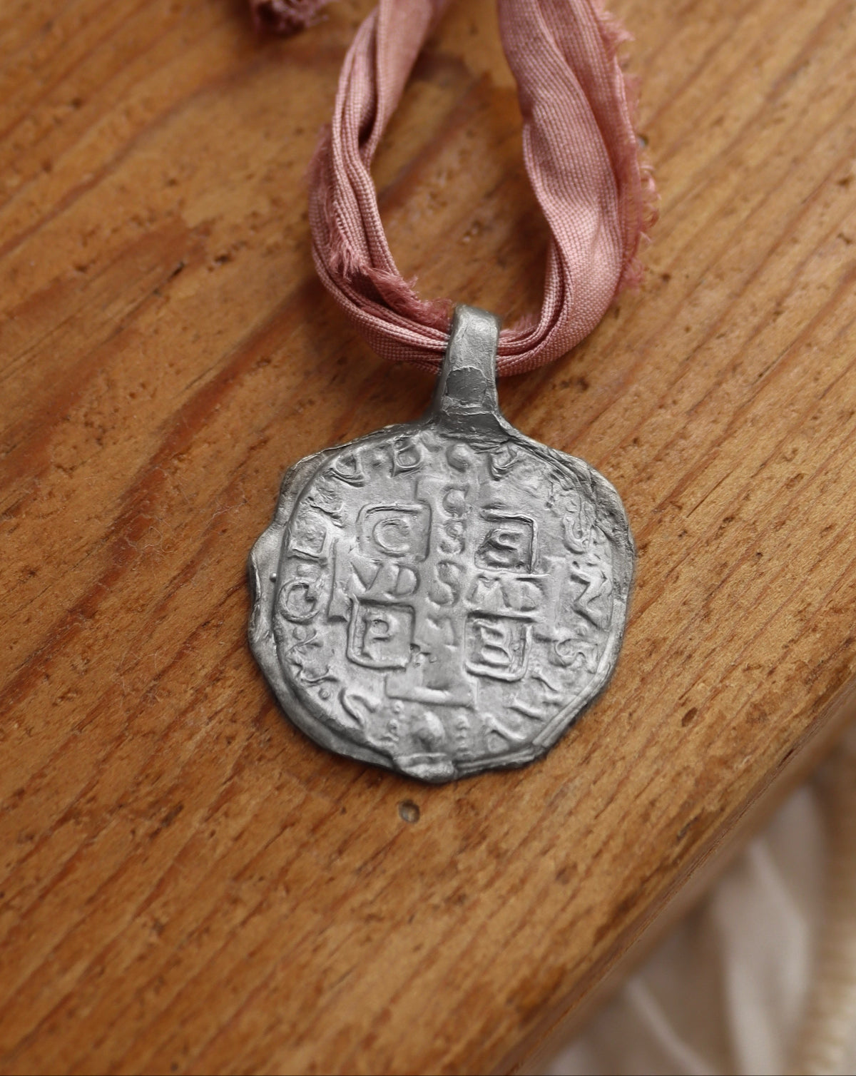 Cruz de San Benito Colgante - Plata