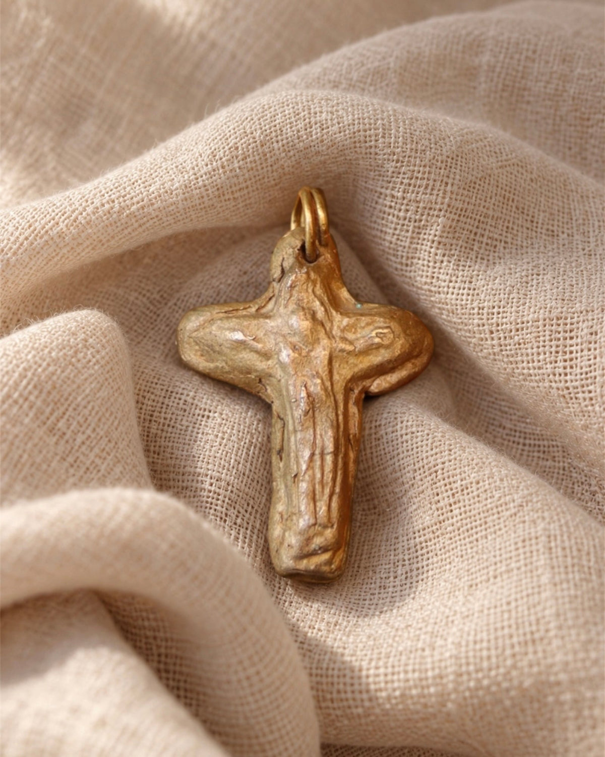 Schoenstatt Hanging Cross - gold-colored brass