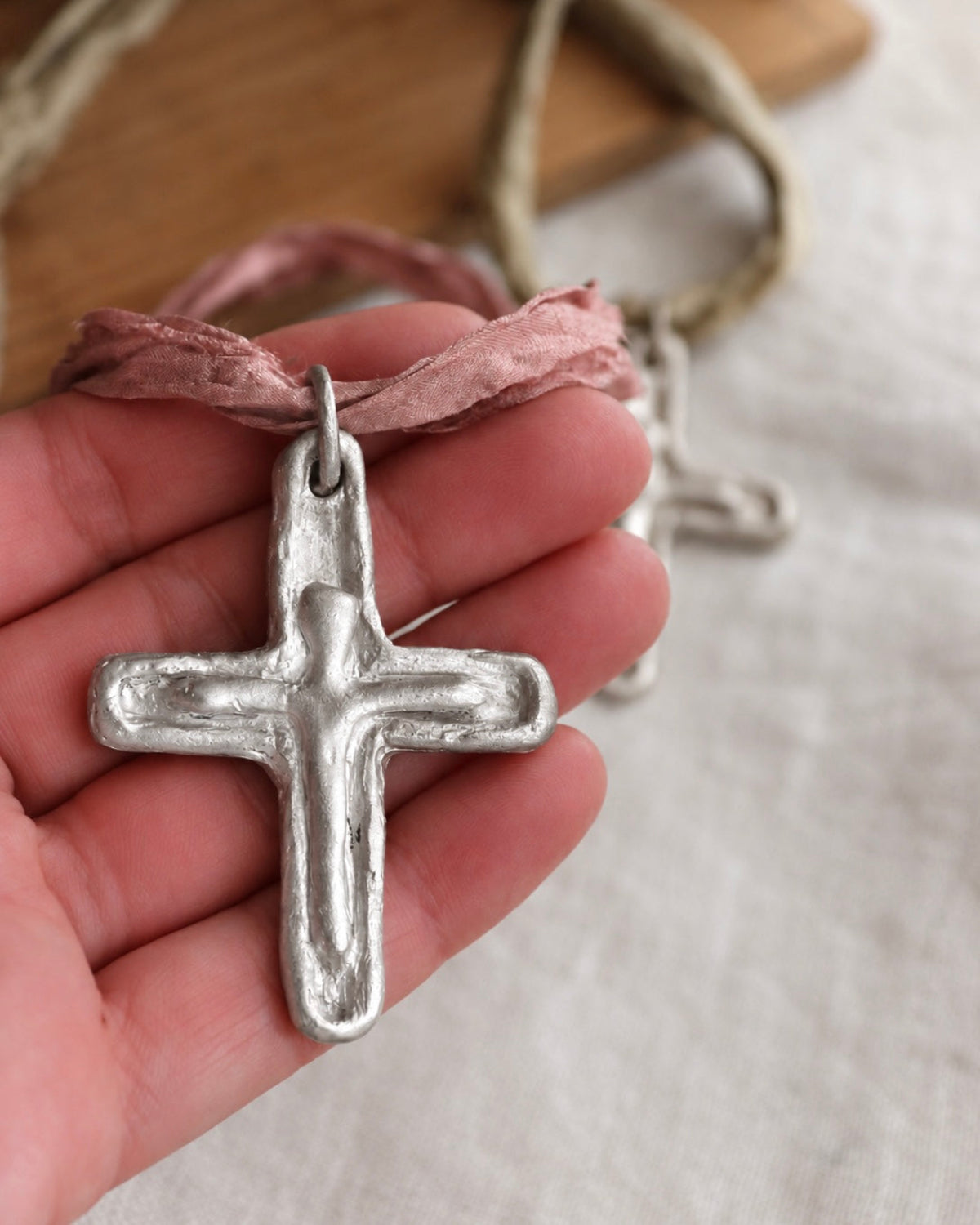 Cruz sencilla Colgante Grande - Plata