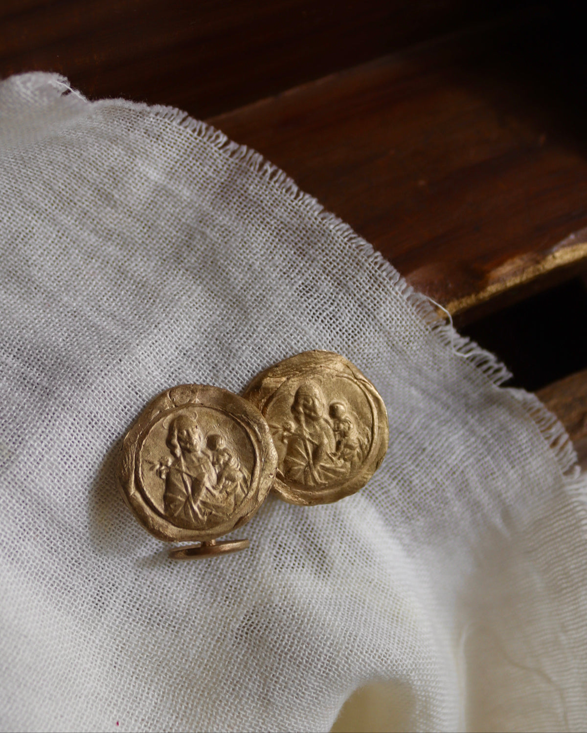 Saint Joseph Twins - Gold-plated brass