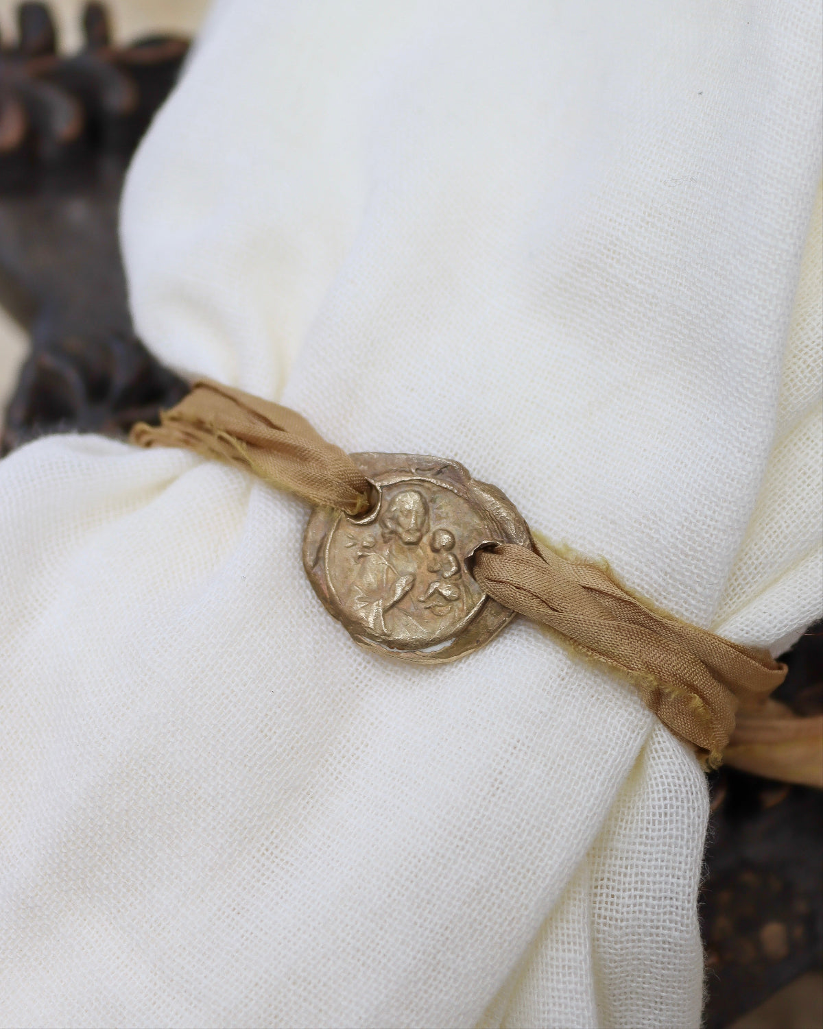 San José Pulsera - Latón dorado