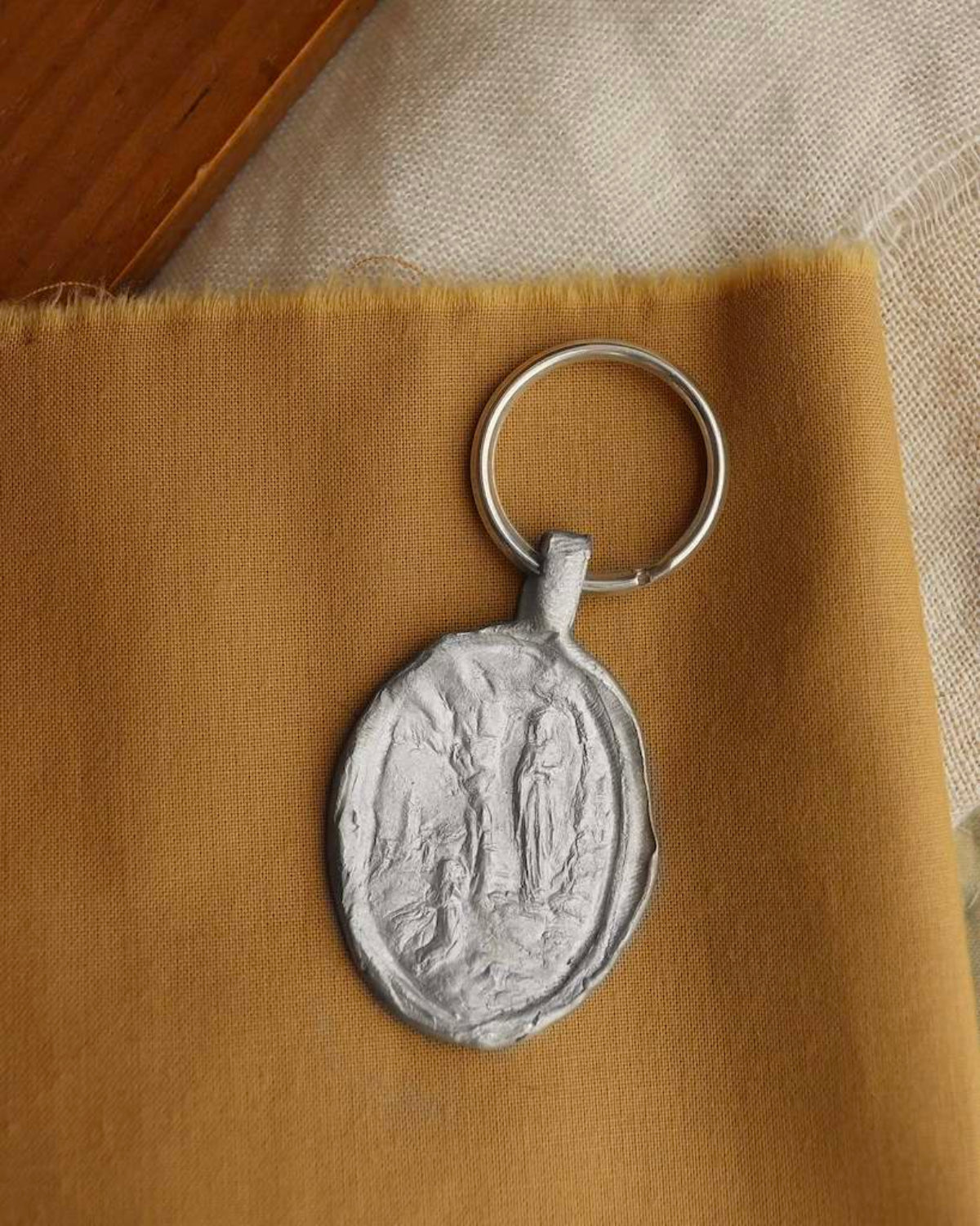 Virgen de Lourdes Llavero - Plata