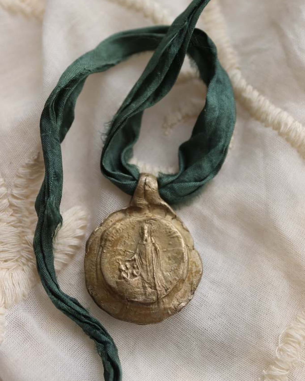 Hanging Saint Nicholas - gold-colored brass