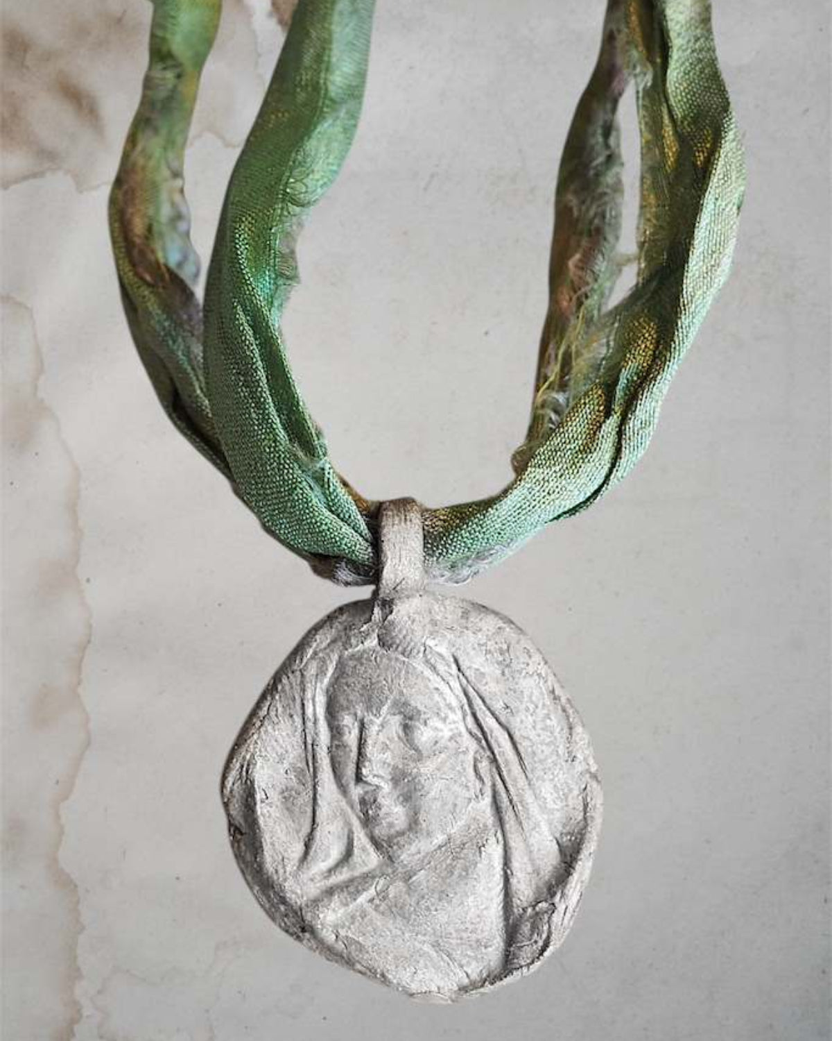 Virgen de Medjugorje Colgante - Plata