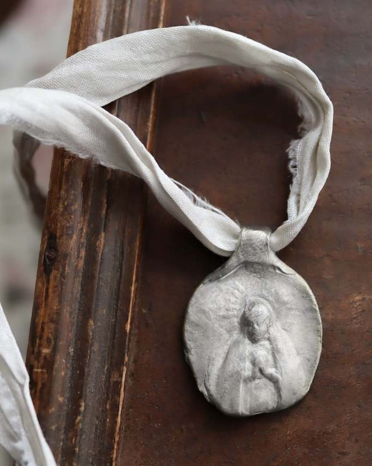 Virgen de la Paloma Colgante - Plata