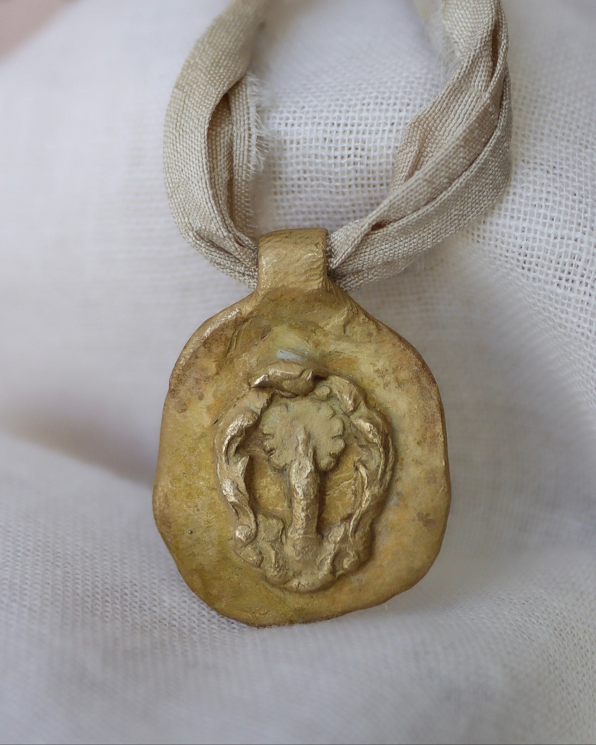Virgin of the Pillar Pendant - Gold-plated brass