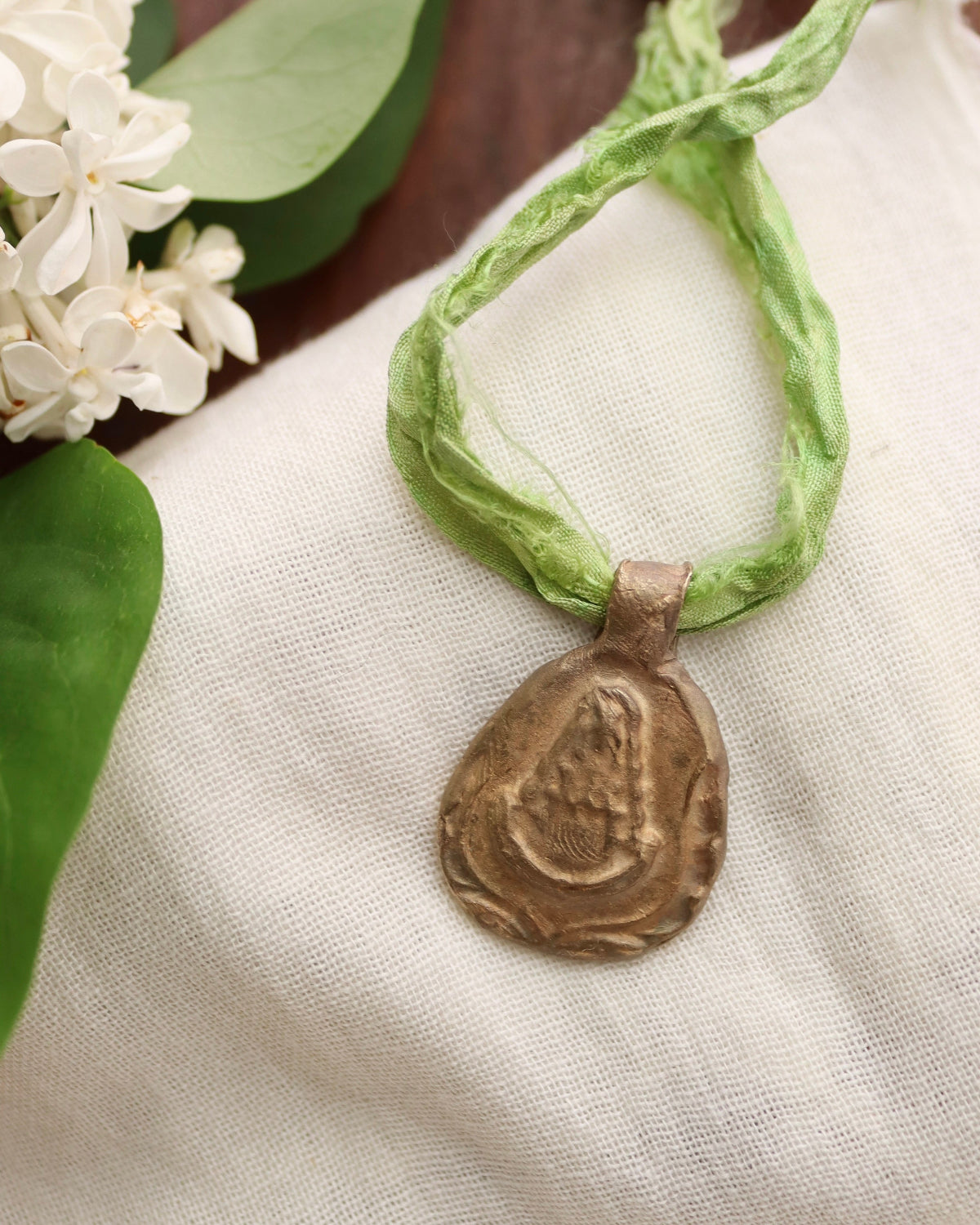 Our Lady of El Rocío Pendant - Gold-plated brass