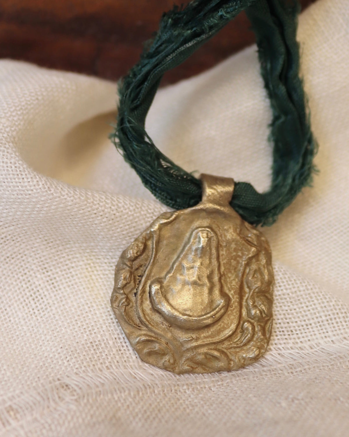 Our Lady of El Rocío Pendant - Gold-plated brass