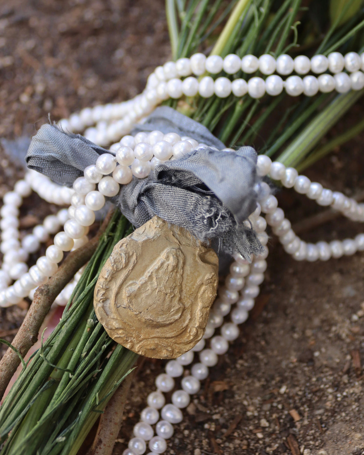 Virgen del Rocío Ramo - Latón dorado