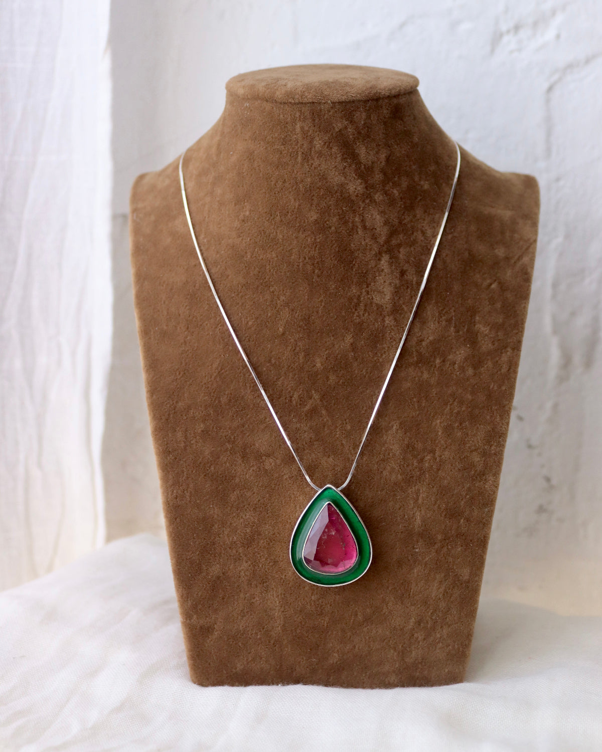 Colgante Rubelita con esmalte verde - Pieza única