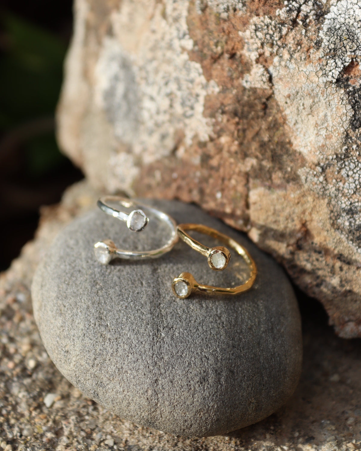 Anillo Tú y Yo de diamantes y plata