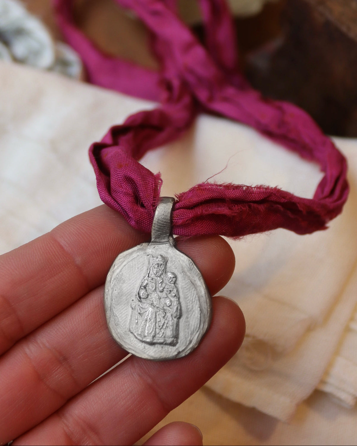 Virgen del Vinyet Colgante - Plata